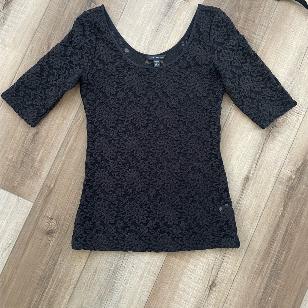 Banana Republic Black Lace Top Size S Floral Sheer Blouse Mesh Short sleeve
